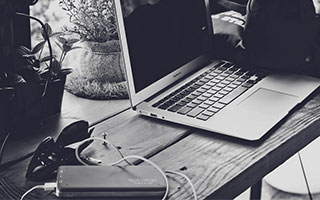 开云体育在线-拜仁封神夜！数据铁幕锁死姆巴佩，欧冠登顶的终极密码